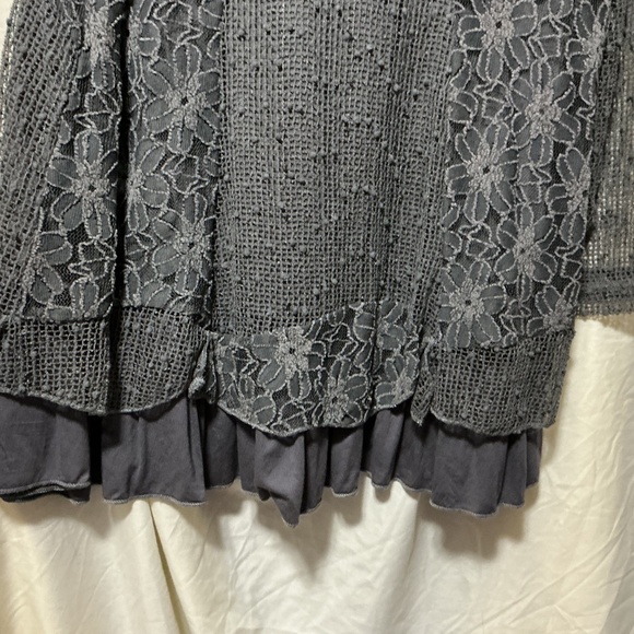 Womens tunics - Picture 8 of 8